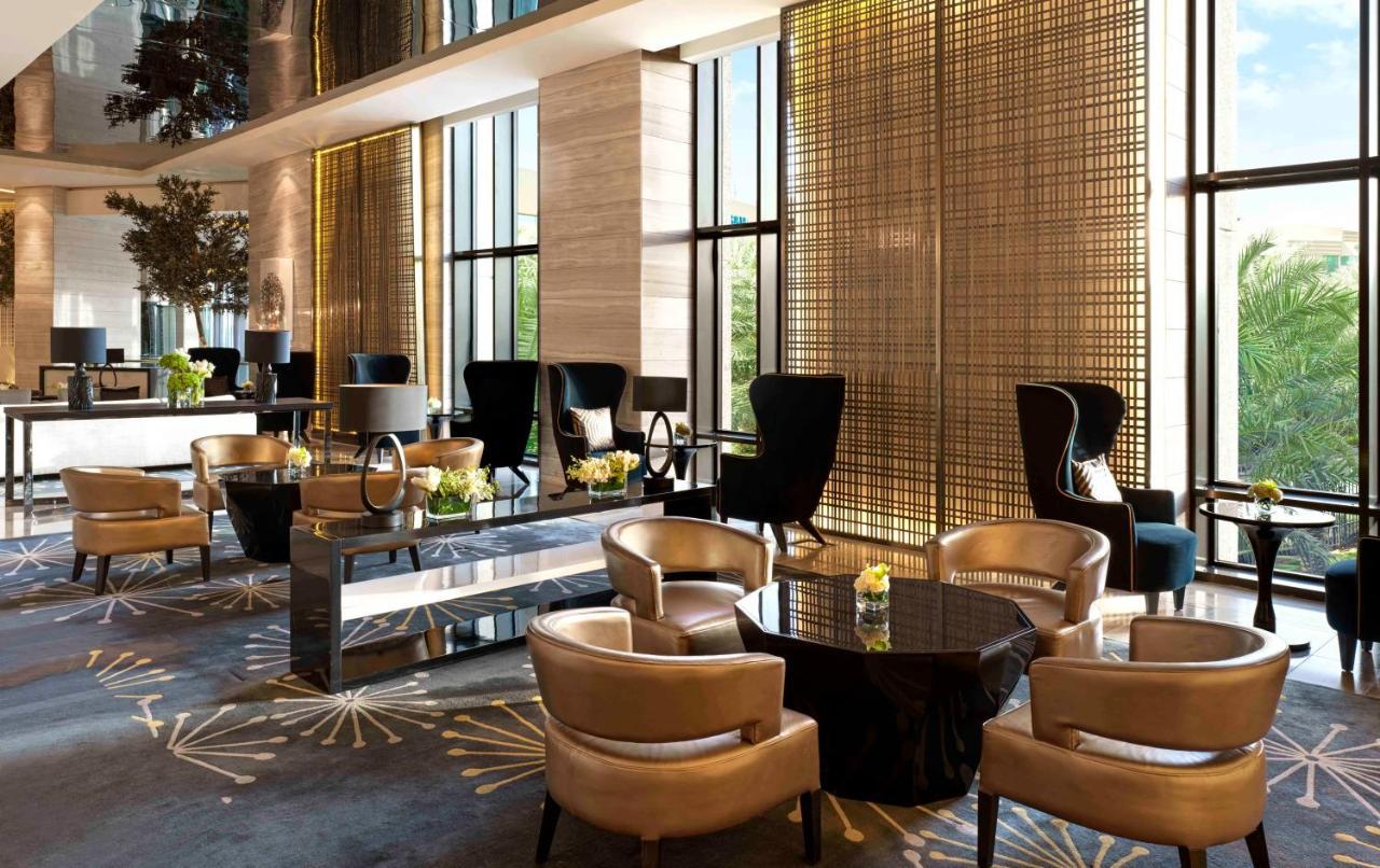 Fairmont Rijád Kültér fotó The Lounge at the airport