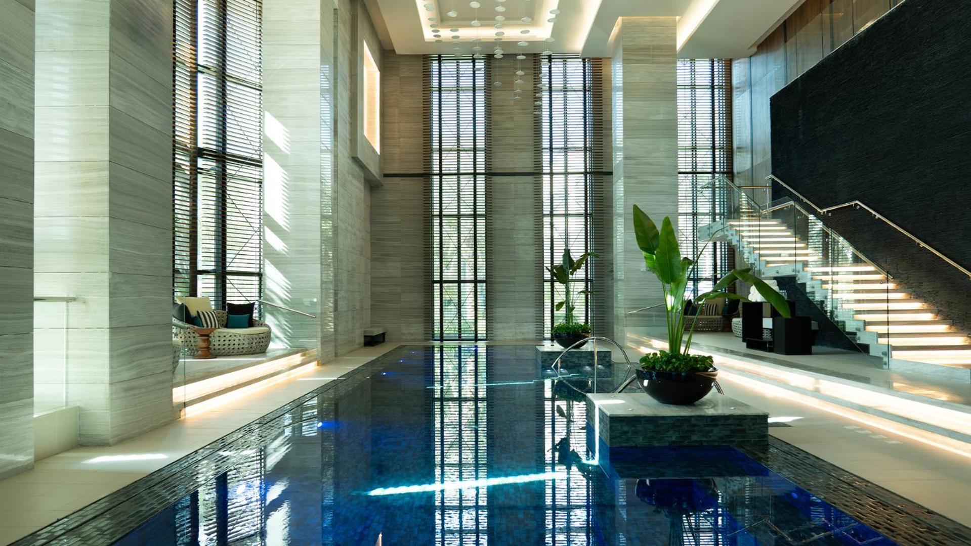 Fairmont Rijád Kültér fotó The swimming pool at the 101 Park Place