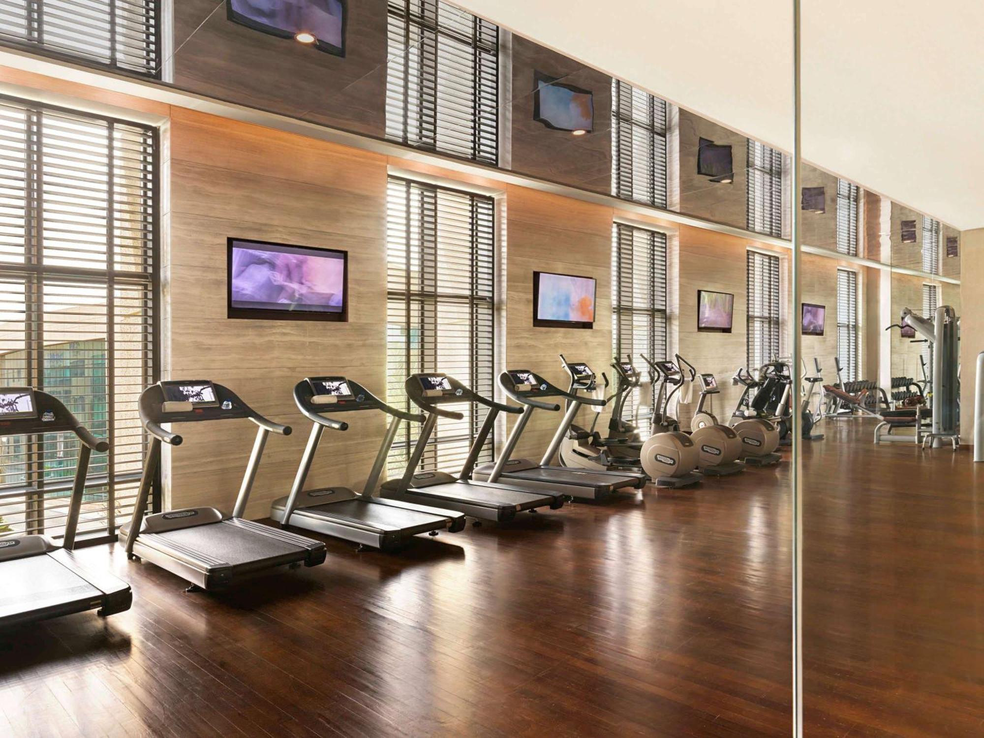 Fairmont Rijád Kültér fotó The gym at the hotel